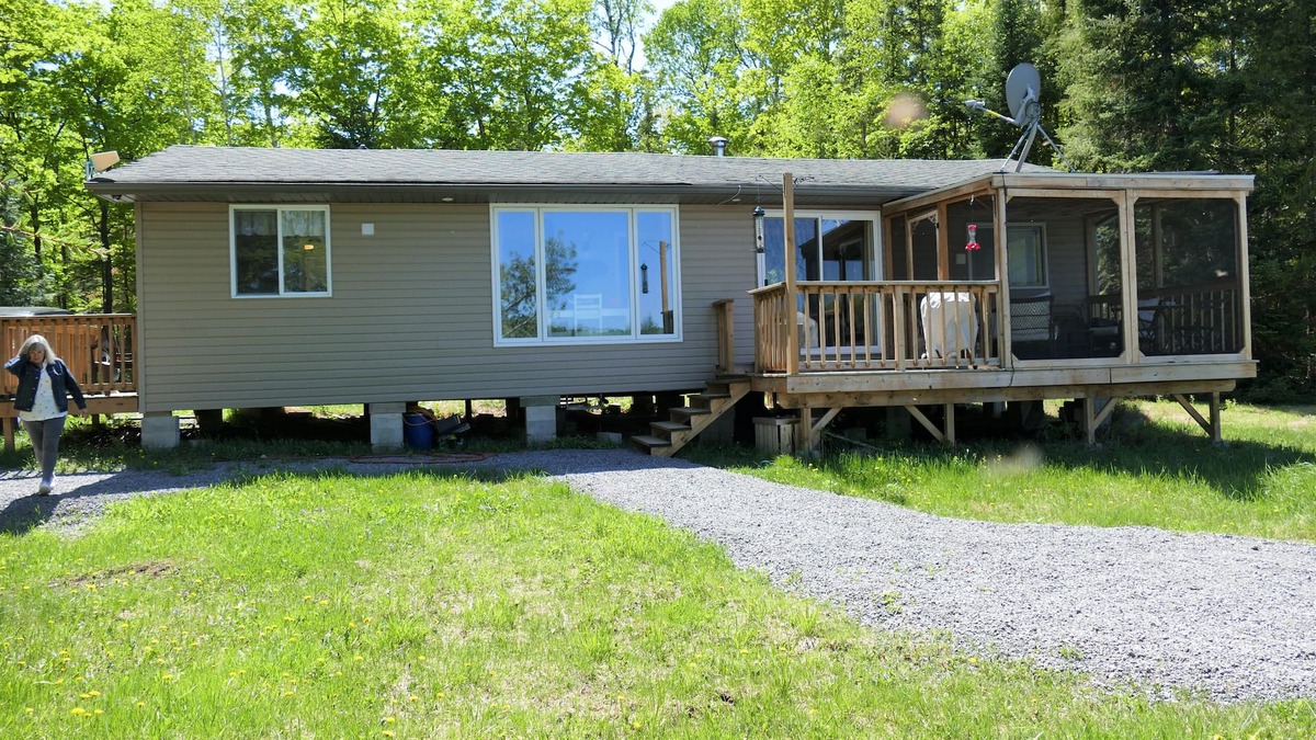 Faraday Cottage | Nature Lovers! Privacy! Great Fishing!