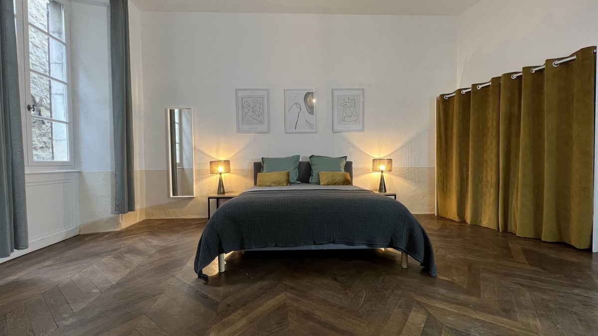 Largentiere Apartment | Nature & Medieval, luxury apartment T4 140m² between friends and family