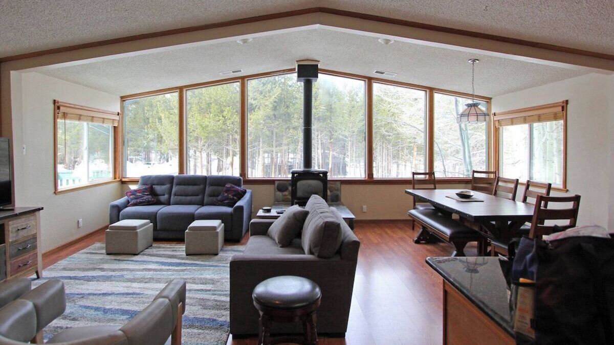 Meyers House | Nature's Gem - Nicely updated home | COH1261