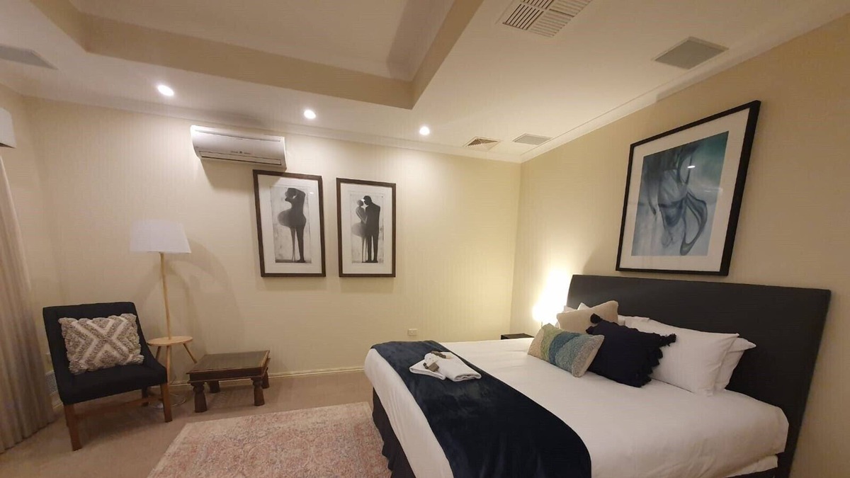 Northam House | Nature's Nest at Northam Park Retreat -sleeps 8