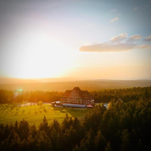 Oberwiesenthal Hotel | Naturhotel Sachsenbaude Oberwiesenthal - Indoor-Pool & Outdoor-Whirlpool
