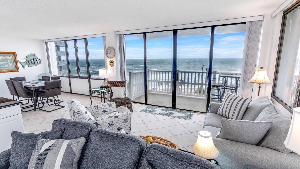 Flagler Beach Condo | Nautilus Condo | Ocean Views | Walk to Beach | Pool | Tennis | Golf | Free Parking | Free WIFI