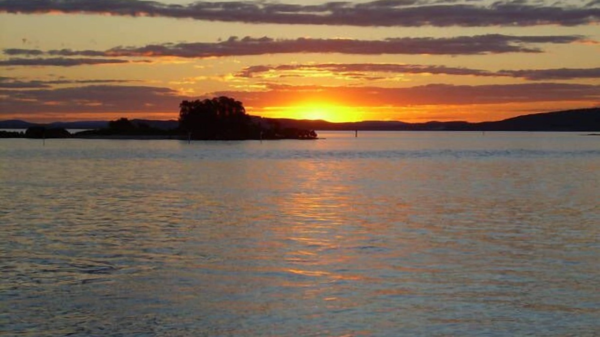 Soldiers Point Bed & Breakfast | Nautilus House Bed & Breakfast