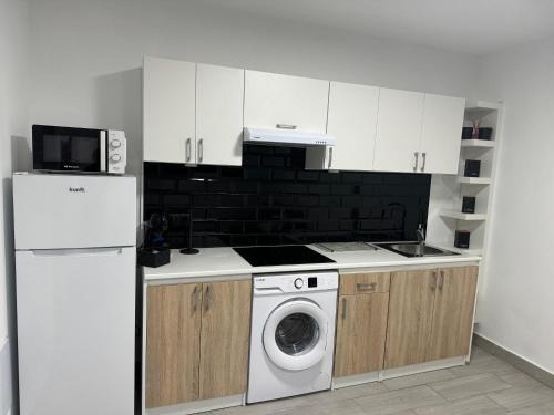 Frontera Apartment | NAUZAYARA 5