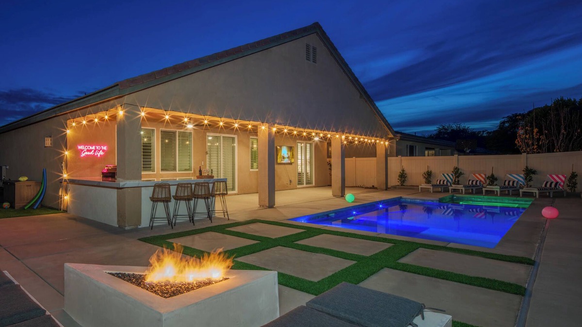 Indio House | Navigate Stays Best Backyard in Indio Pool and Bar