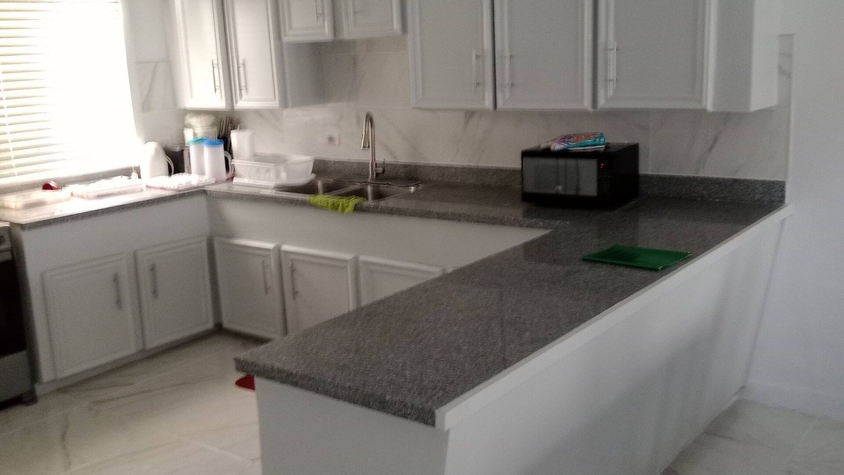 Rock Sound Apartment | nCharming unit 1 - 2 bedroom apartment with AC