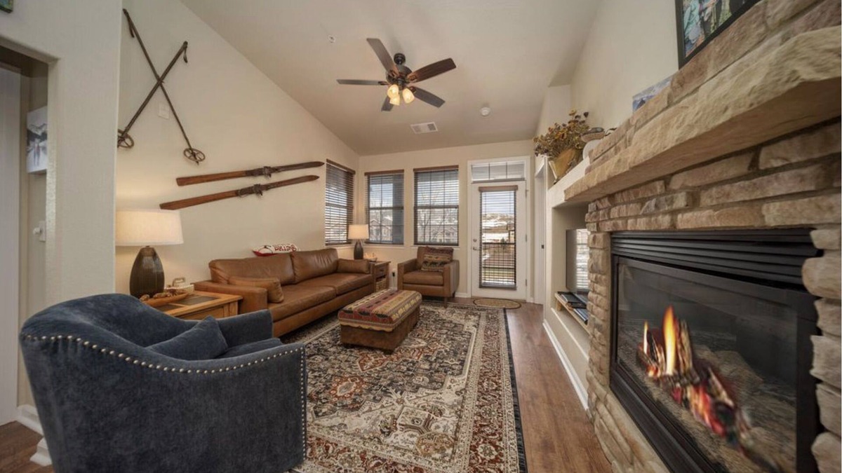 Silvercreek Condo | nCozy Fall Retreat, Granby Ranch Condo with Fireplace & Views