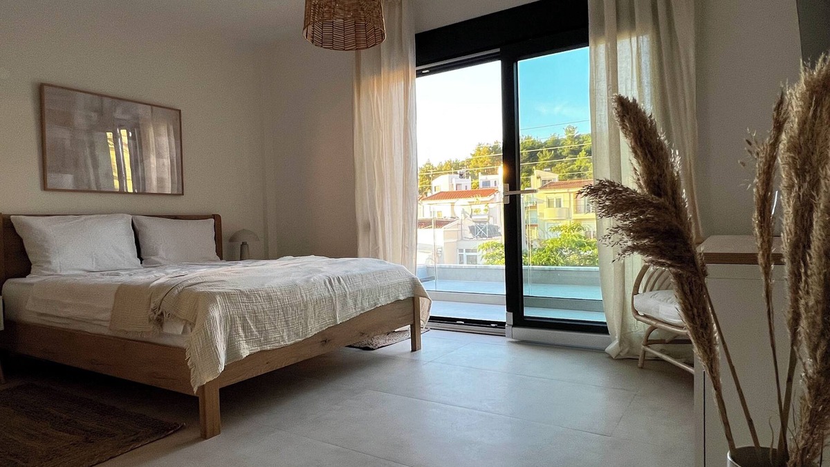 Nea Iraklitsa House | NEA Home, Moderne Ferienunterkunft nur 200m vom Strand Entfernt in Griechenland