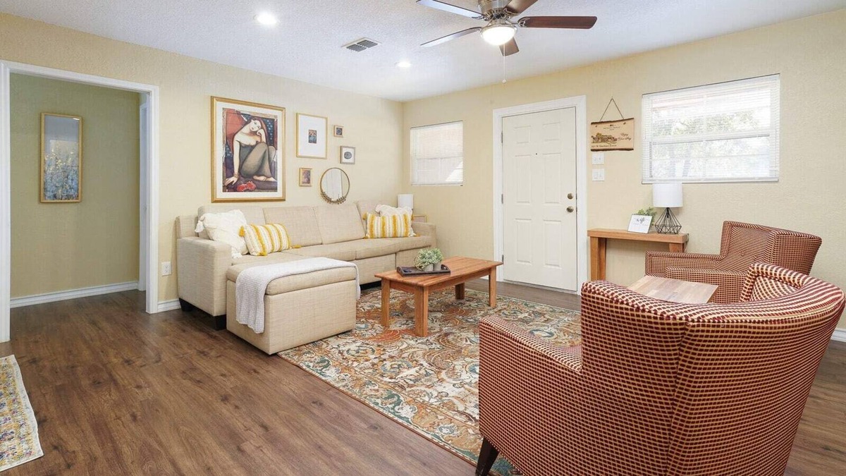 Jefferson House | Near Alamo & San Pedro Springs-Woodland Wanderlust