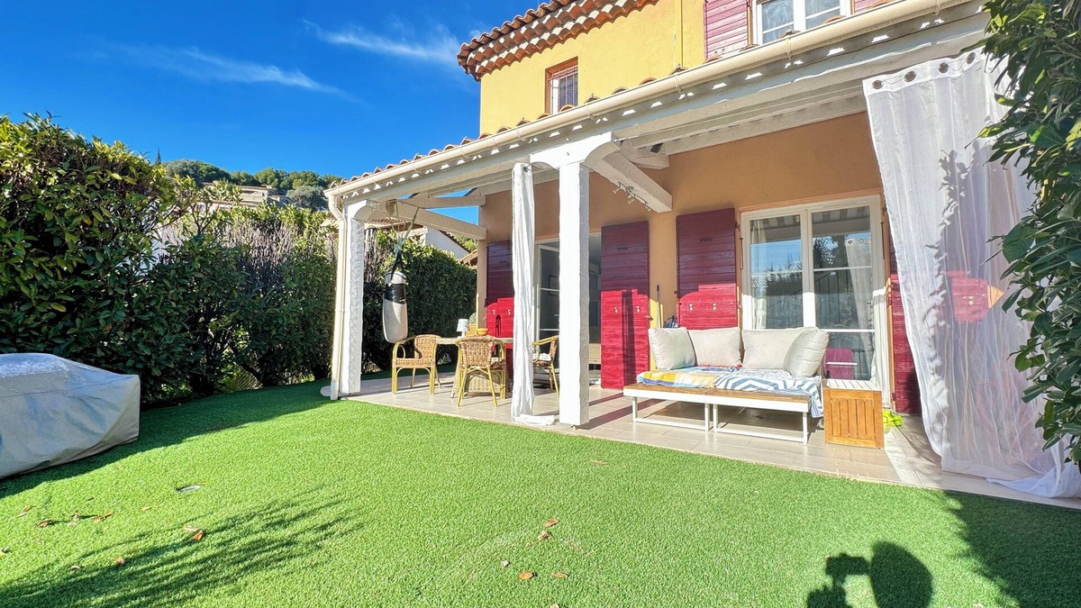 Biot Villa | Near Antibes and sea, Private condominium Villa 3 bedrooms, swimming pool