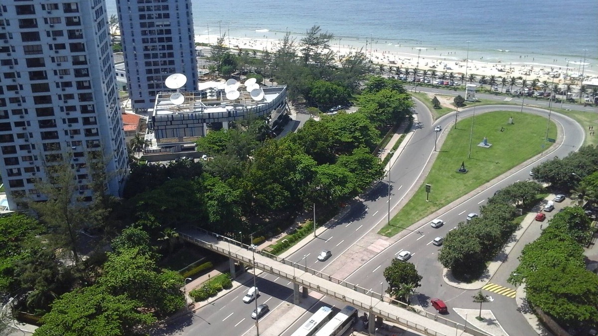 Barra da Tijuca Apartment | NEAR BEACH APARTMENT AND ENVIRONMENTAL RESERVATION