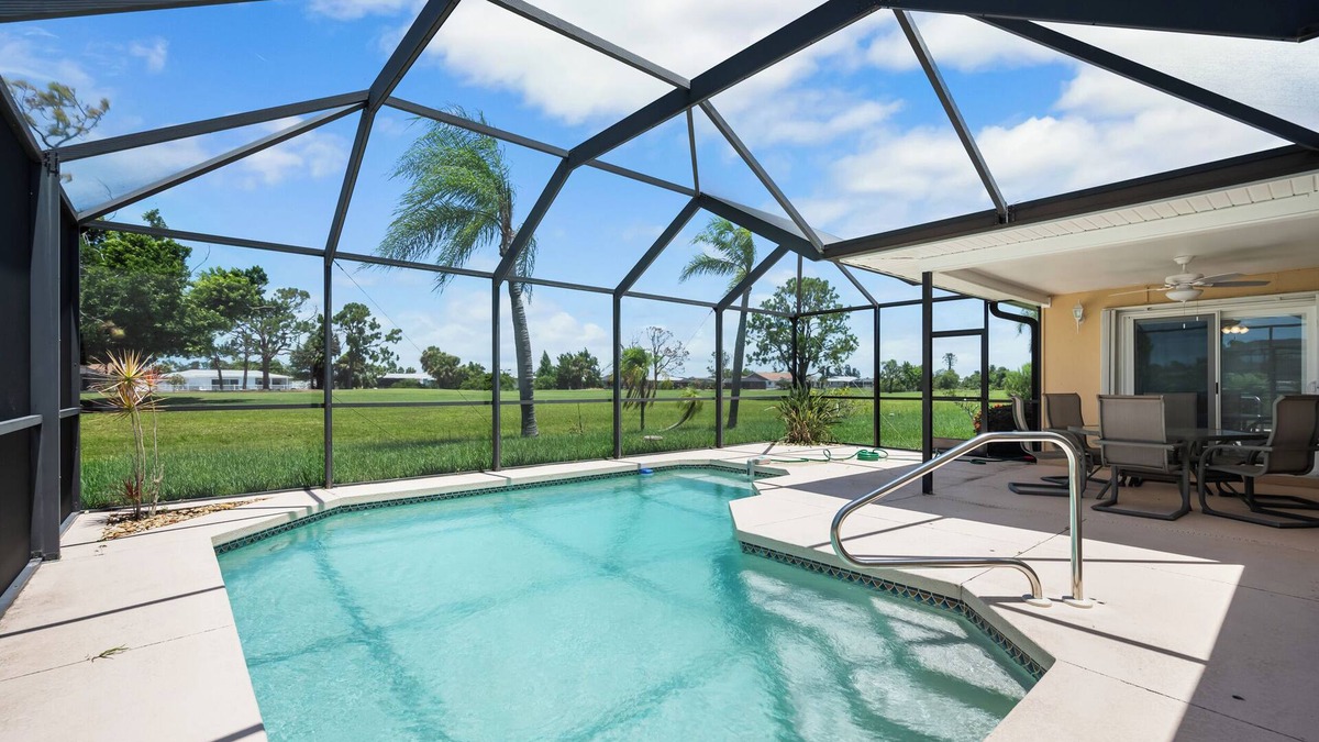 Oakland Hills Cottage | Near beaches! 2100 square foot heated pool home on the Golf Course!