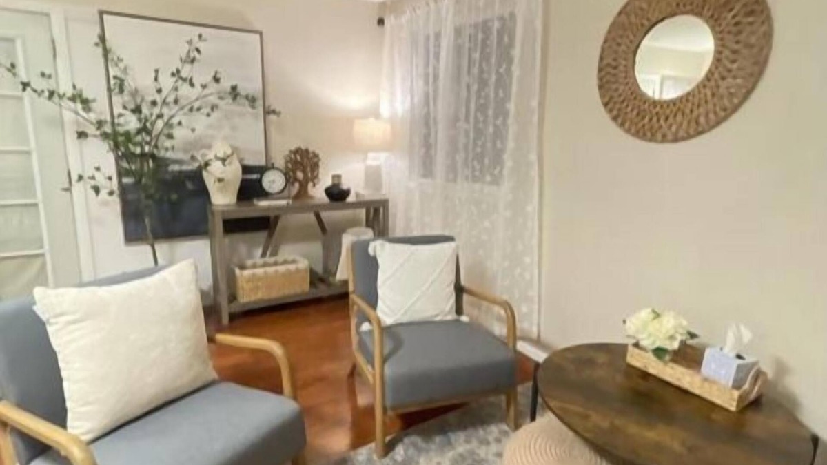Bonita House | Near Claremont La Verne near highways 10 57 210 Memory foam Queen's bed