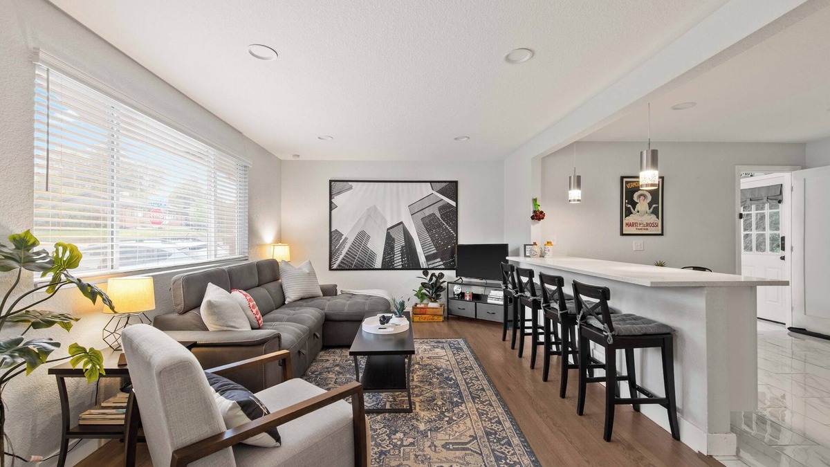 Lamar Heights Area House | Near Denver - Sunset Patio, Games & Yard - Gray St