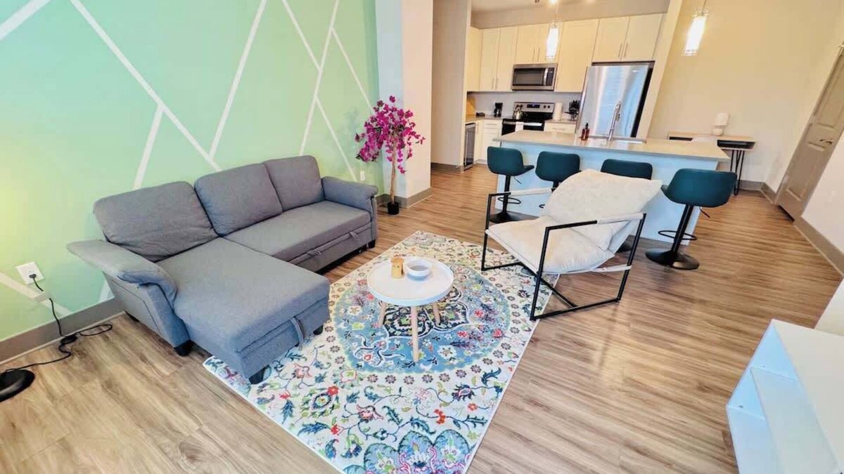 Florida Central Atlantic Coast Apartment | Near Disney, King Bed, Pet-Friendly Full Amenities