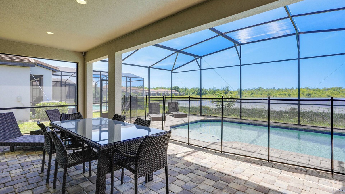 Haines City House | Near Disney & Legoland: Spacious Poolside Oasis!