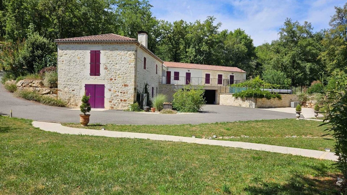 Le Boulve Villa | Near Floressas the completely renovated old watermill Le Roussenq-Moulin Neuf
