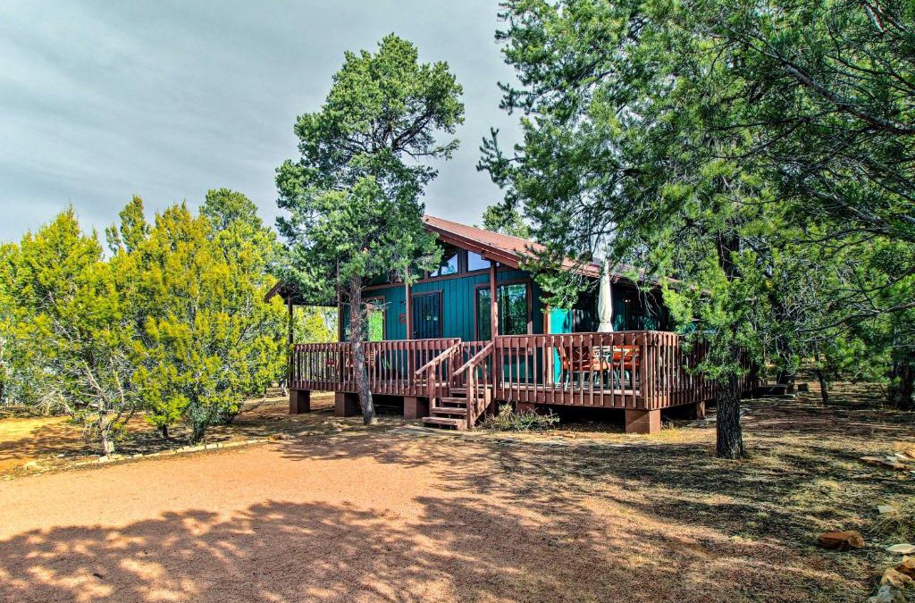 Forests Trails House | Near Hiking Modern Heber-Overgaard Cabin with Deck