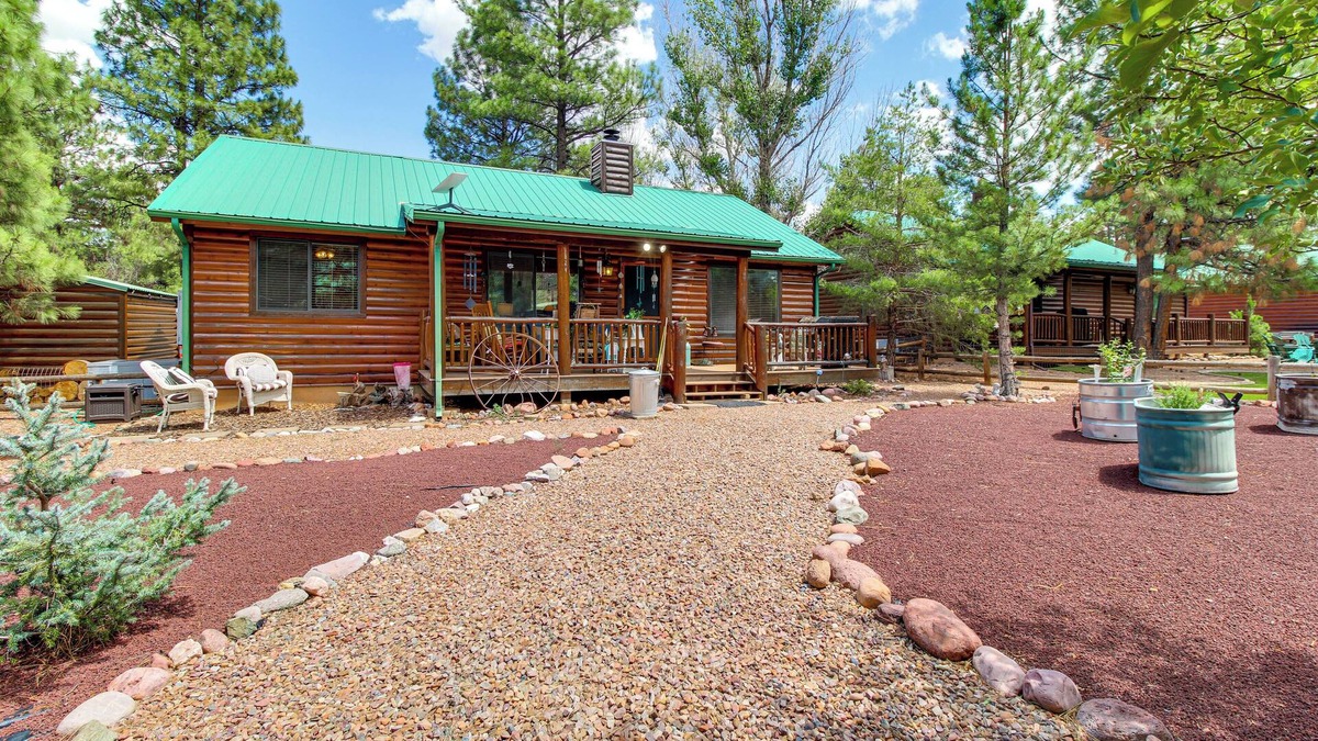 Heber Cabin | Near Hiking Trails: Heber-Overgaard Haven w/Deck!