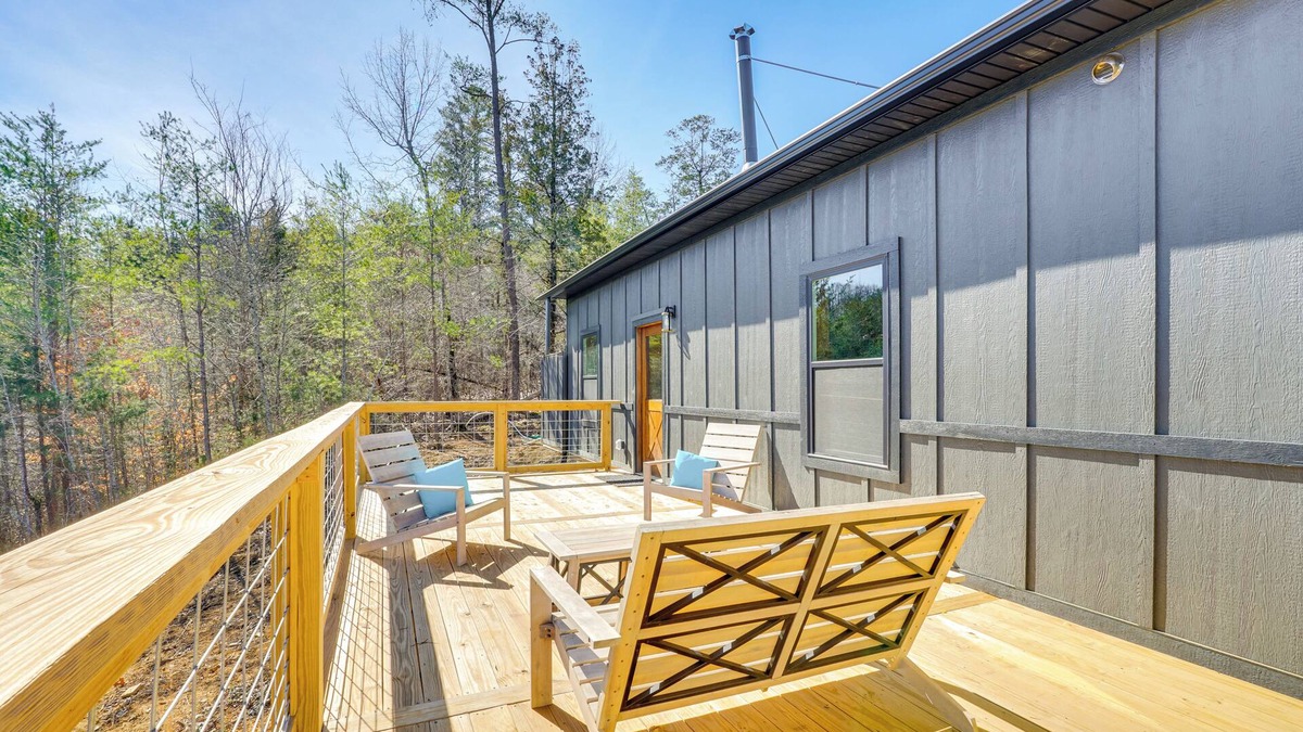 Unaka Cabin | Near Hiking Trails: Mtn-View Haven in Englewood!