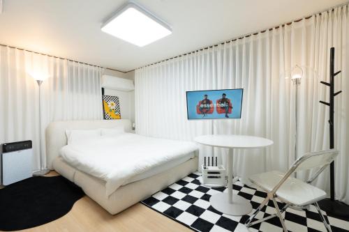 Seogyo-dong Villa | Near Hongdae Station, 30sec on foot