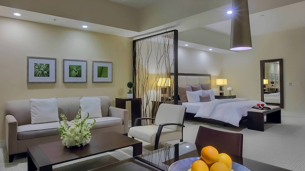 Ludlam Hotel | Near Miami Downtown! Stunning Location w/Outdoor Pool | Room w/Balcony