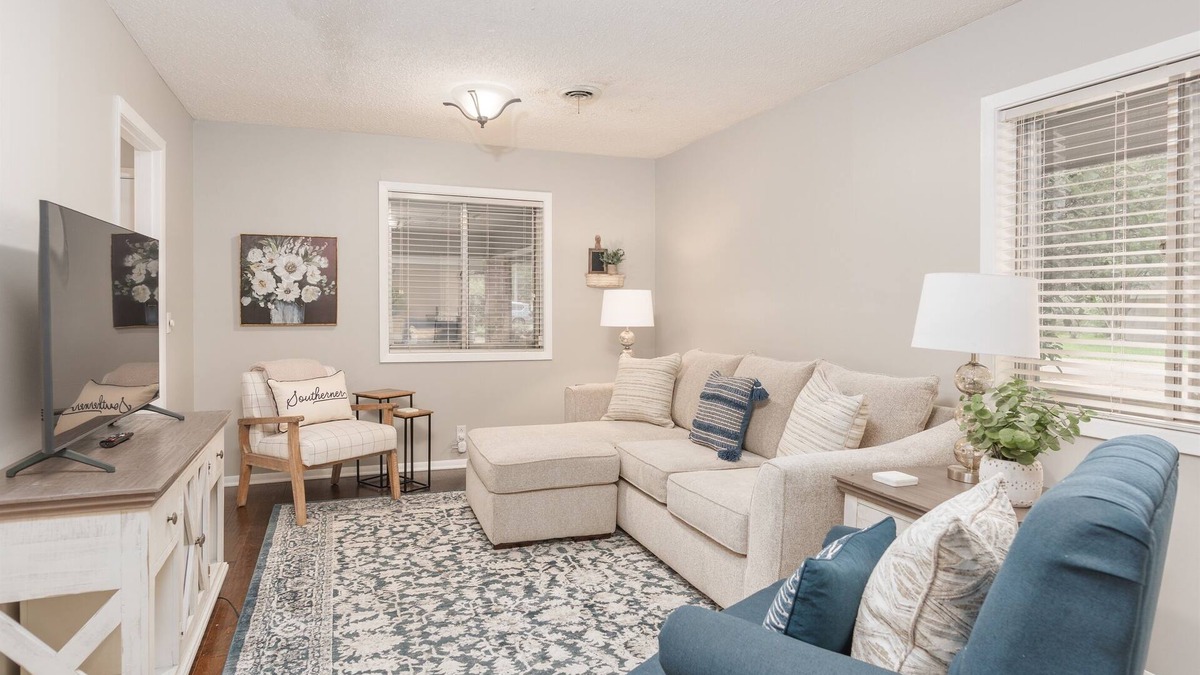 Starkville House | Near MSU | Cozy | Fire Pit