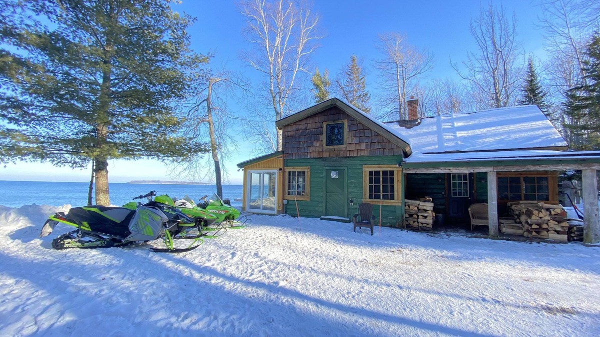 Au Train Cottage | Near Munising.and and Snowmobile trails