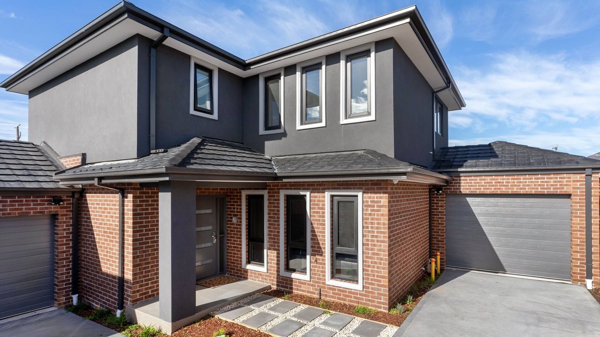 Ashwood House | Near new Spacious 5 Bedroom House Close to all Amenities