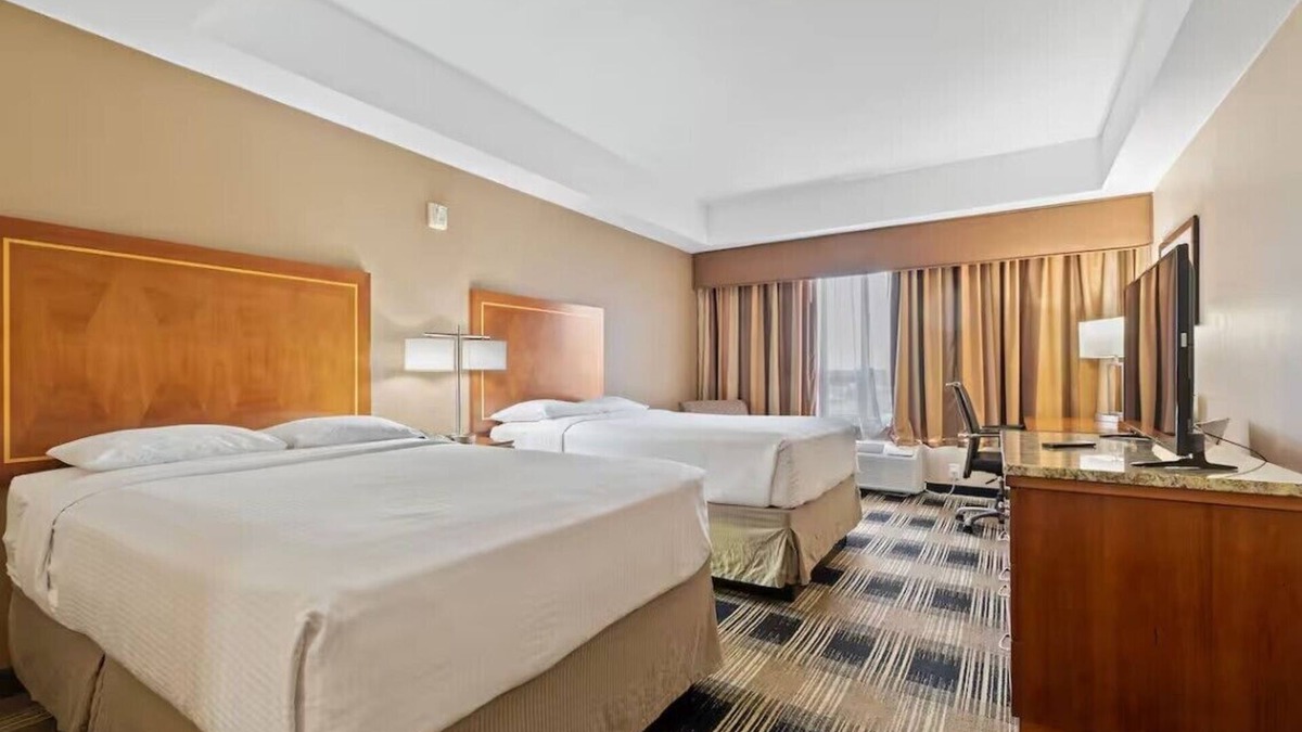 Carteret Apartment | Near NYC Tranquil Double Suite Sleeps 4 Prime Location