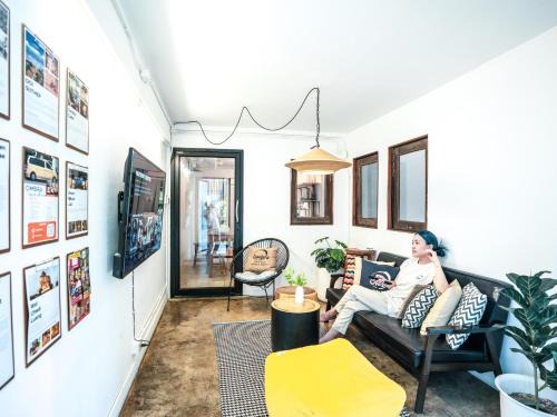 Huay Kaew Apartment | Near One Nimman 1 Bedroom in TownHouse
