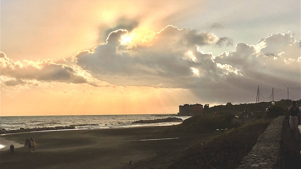 Marina di San Nicola House | Near Rome, in the Marina locality, cottage distant 200 meters from the sea.