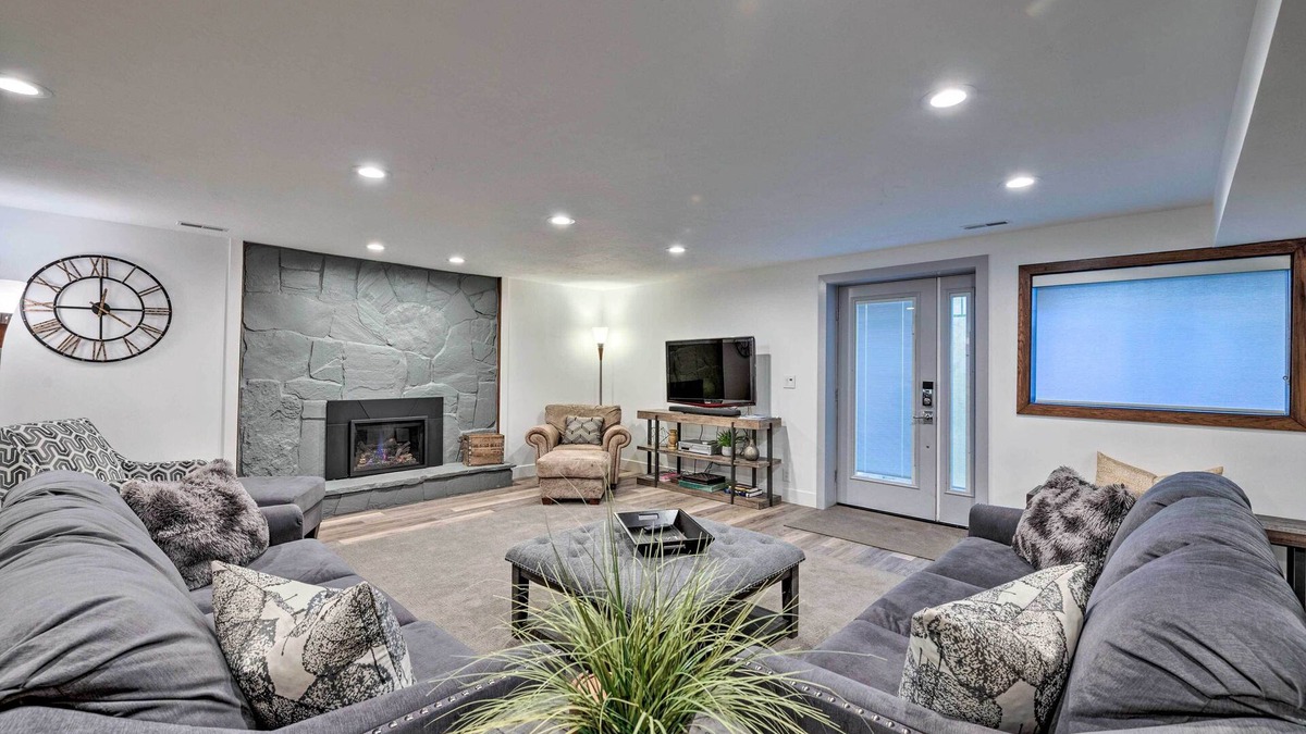 Cottonwood Heights Apartment | Near Snowbird & Alta Resorts: Winter Getaway