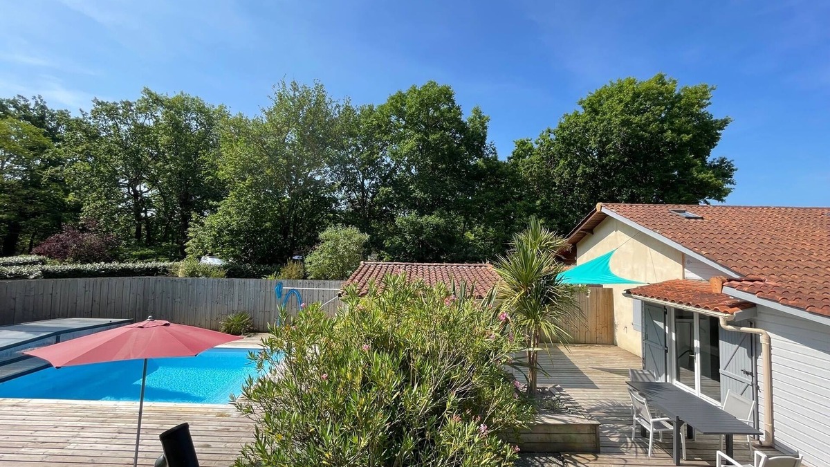 Grayan-Et-L'Hopital House | Near Soulac/mer, house 3 bedrooms, sleeps 6, heated indoor pool