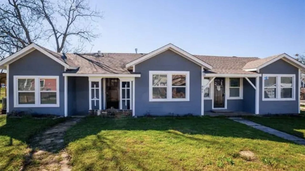Weatherford Apartment | Near Trade Days and the Downtown Square