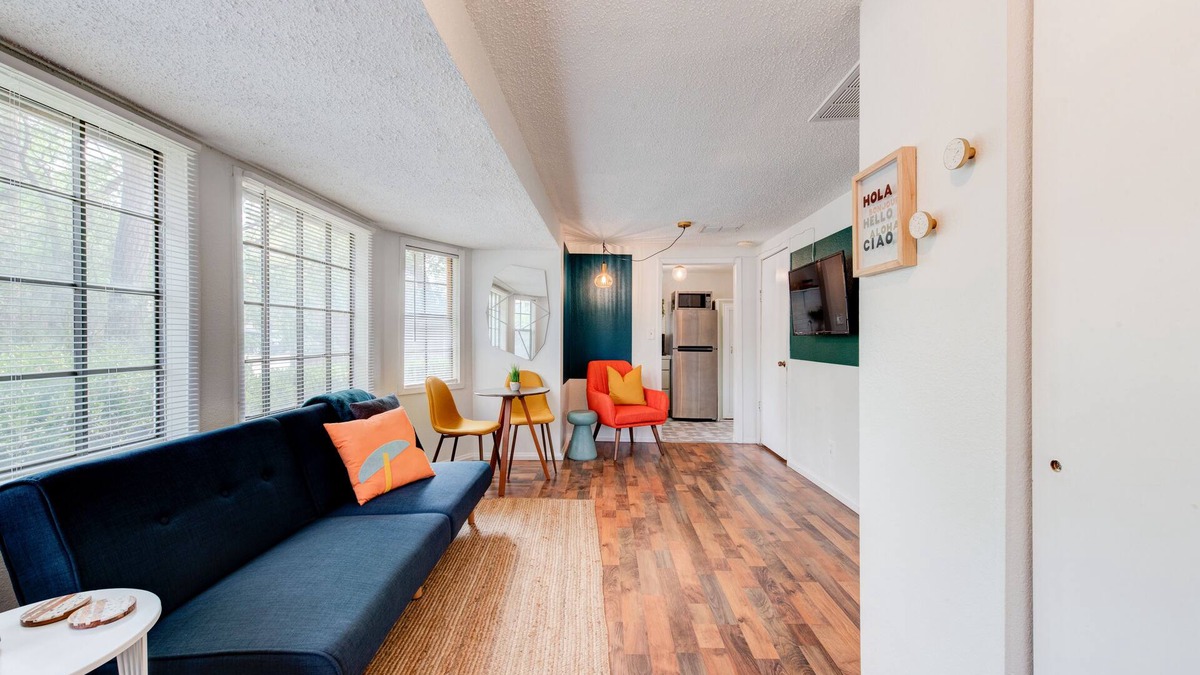 Tech Terrace House | ◈ Near TTU ◈ MID-MOD STUDIO ◈1 BD/1 Bath ◈