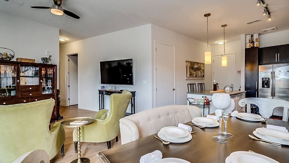 Buckeye House | Near Verrado I-10/303/101 frwys Spacious/Customized Corporate Travelers Welcome!