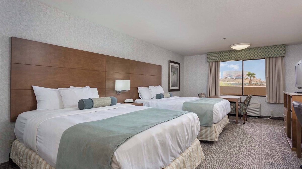 Yuma Hotel | Nearby Attractions, Stylish Unit, Pool, Parking, Fitness Center