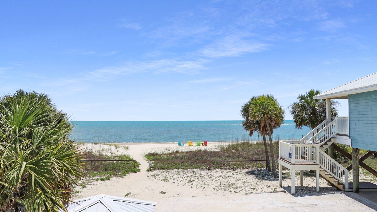 Indian Pass House | Nearly Beachfront~ Spacious ~ Pet Friendly ~ Summer Breeze