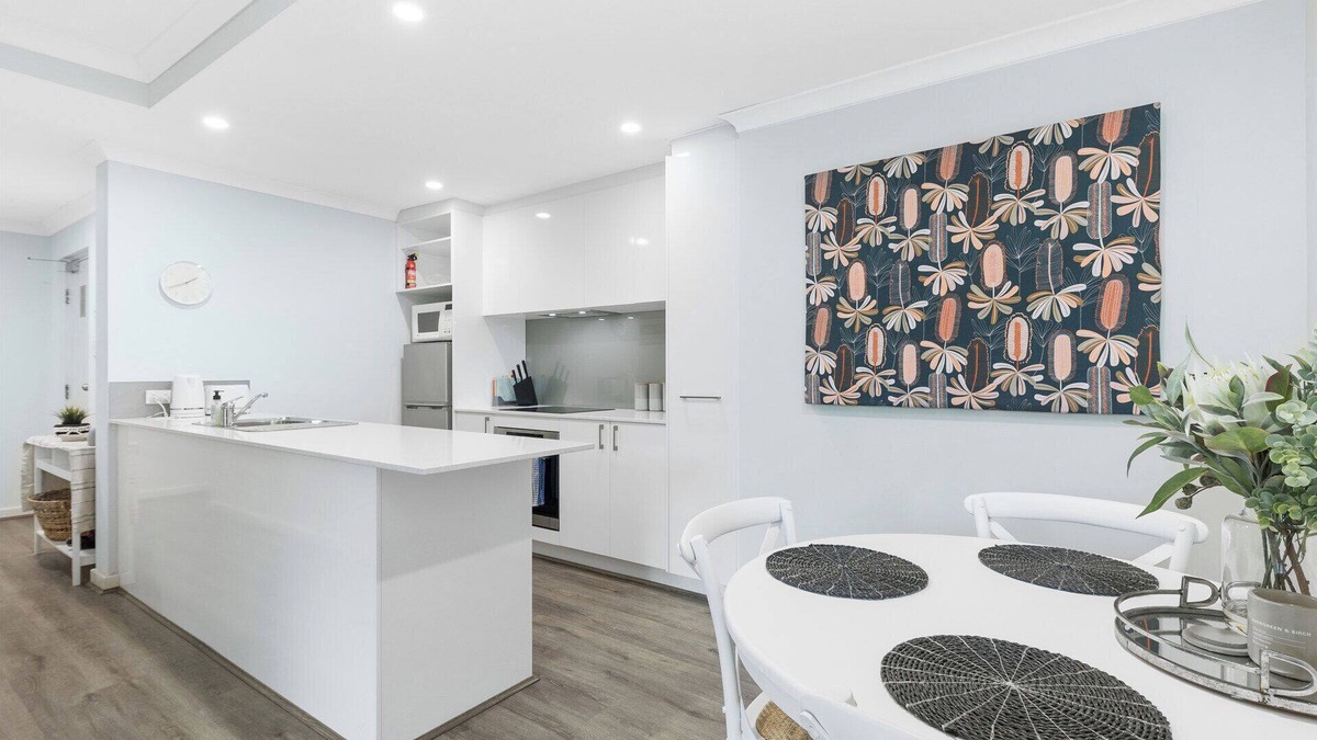 East Perth Apartment | Neat 1BR apartment w/balcony in superb East Perth Village