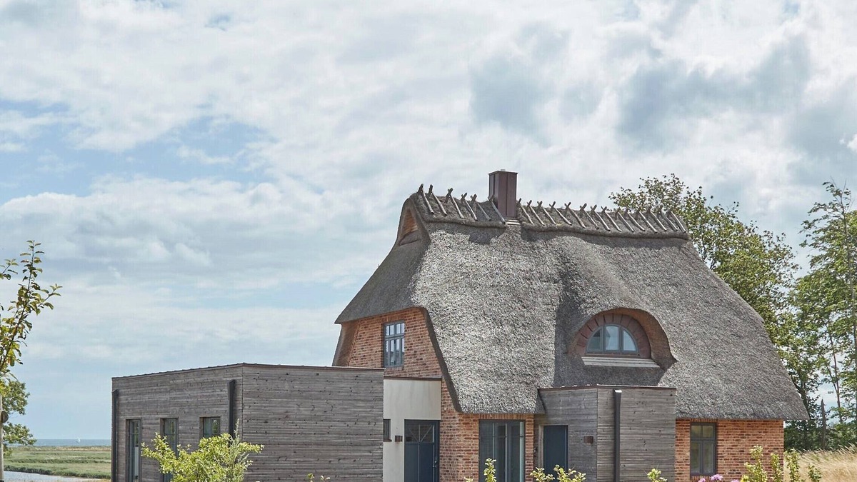 Nieby House | Nebelhorn das Atelierhaus Unter Reet für bis zu 8 Personen mit Tollem Seeblick