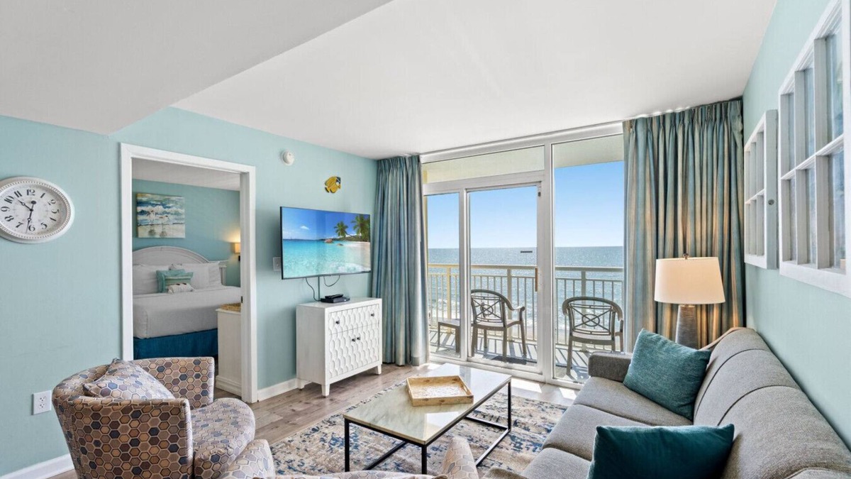 Myrtle Beach Condo | Need a beach getaway? Book our gorgeous Condo now!