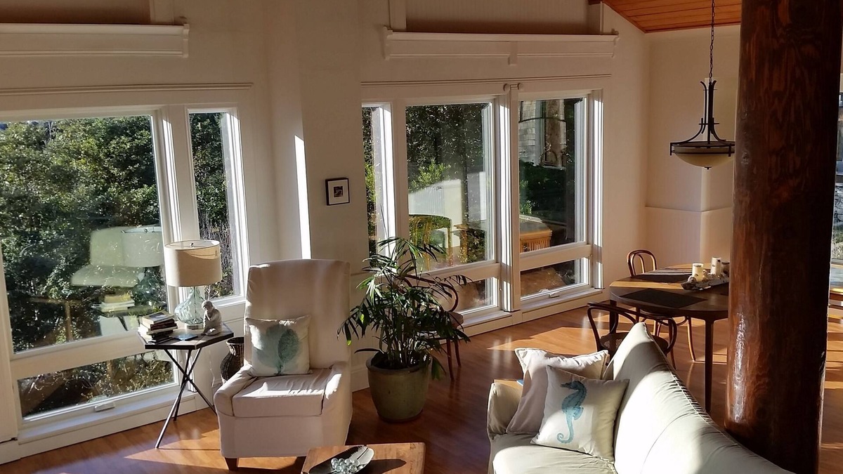 Manchester House | Need to get away? This is your home away from - everything!nSEAGLASS Irish Beach