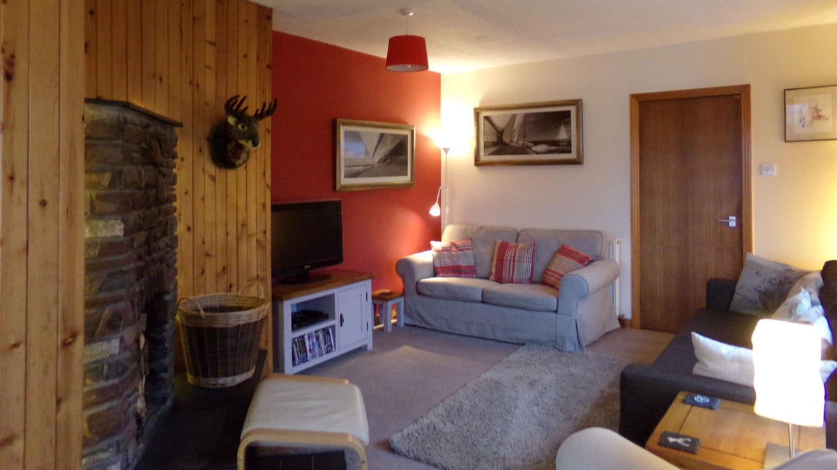 Gairloch House | Neilanbank, 15 South Erradale, Pet and Family Friendly.