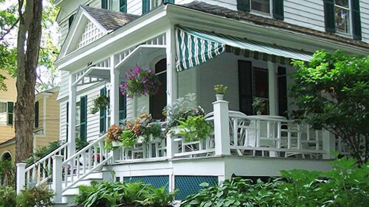 Cooperstown Apartment | Nelson Pines Blue Room - 1 of 3 private rooms in classic home in Cooperstown