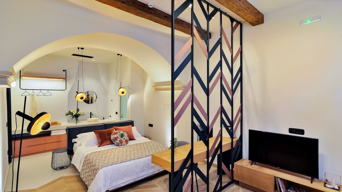 Old Town Apartment | Neorion Ground Floor Old Harbour