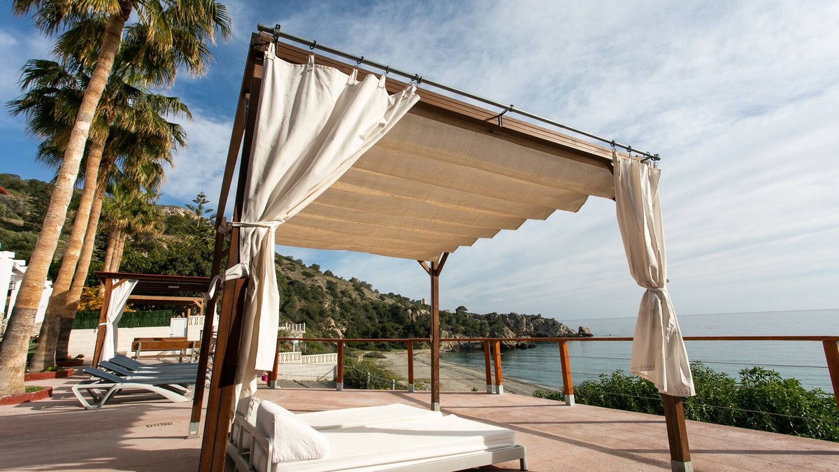 Nerja Cottage | Nerja: country holiday home - NerjaBig house