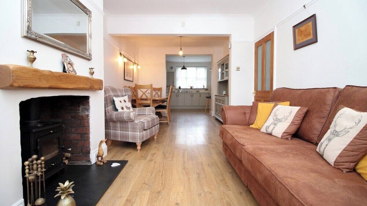 Newport House | Nessa’s Nook by Tŷ SA - Newport