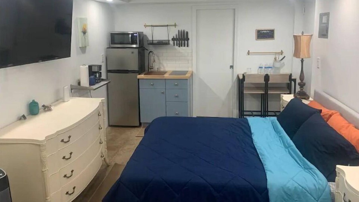 South Side Apartment | NESTLED IN