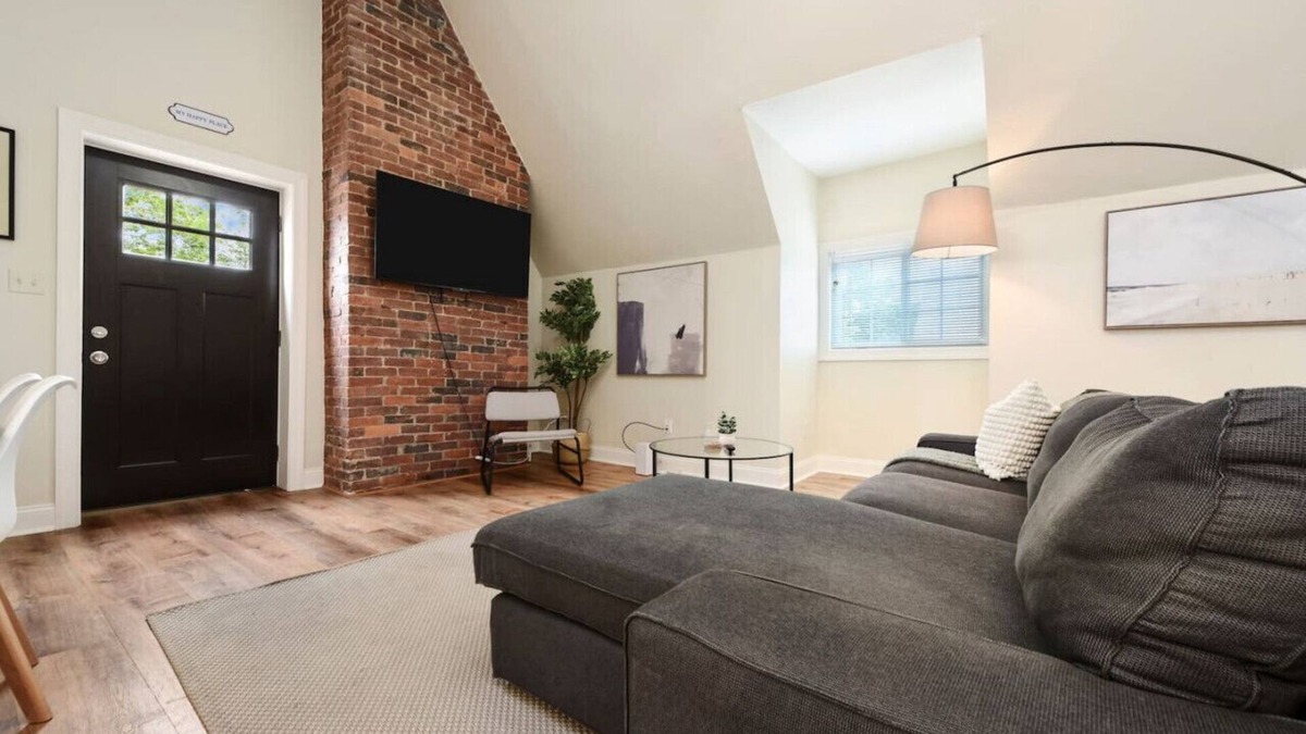 Point Breeze North Apartment | Netflix+FREE Parking Near Hospitals|Food|Shopping